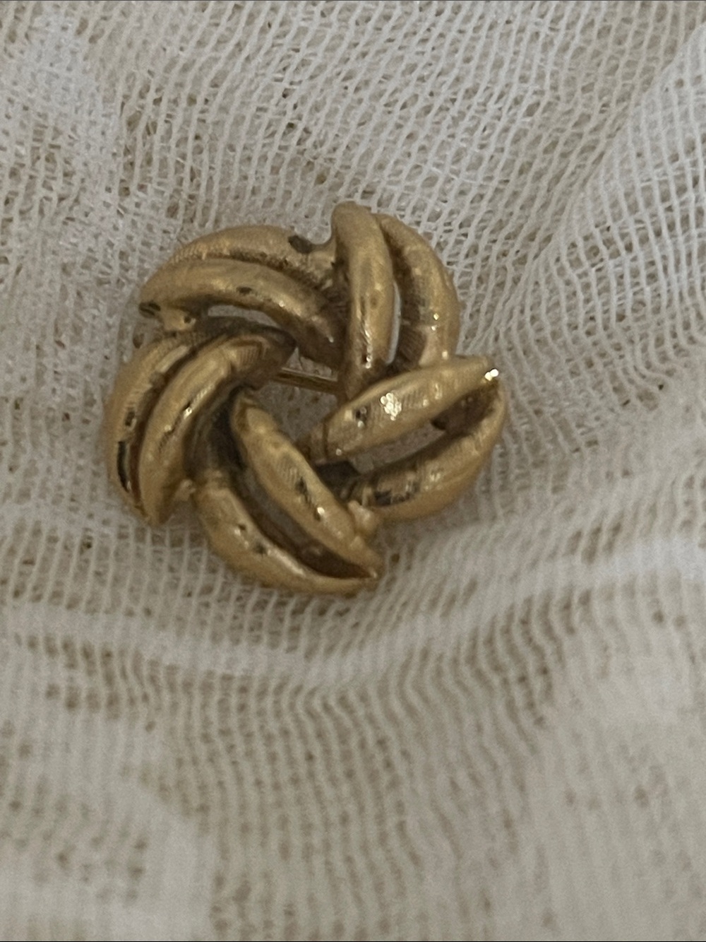 Vintage Gold-Tone Twisted Knot Brooch
